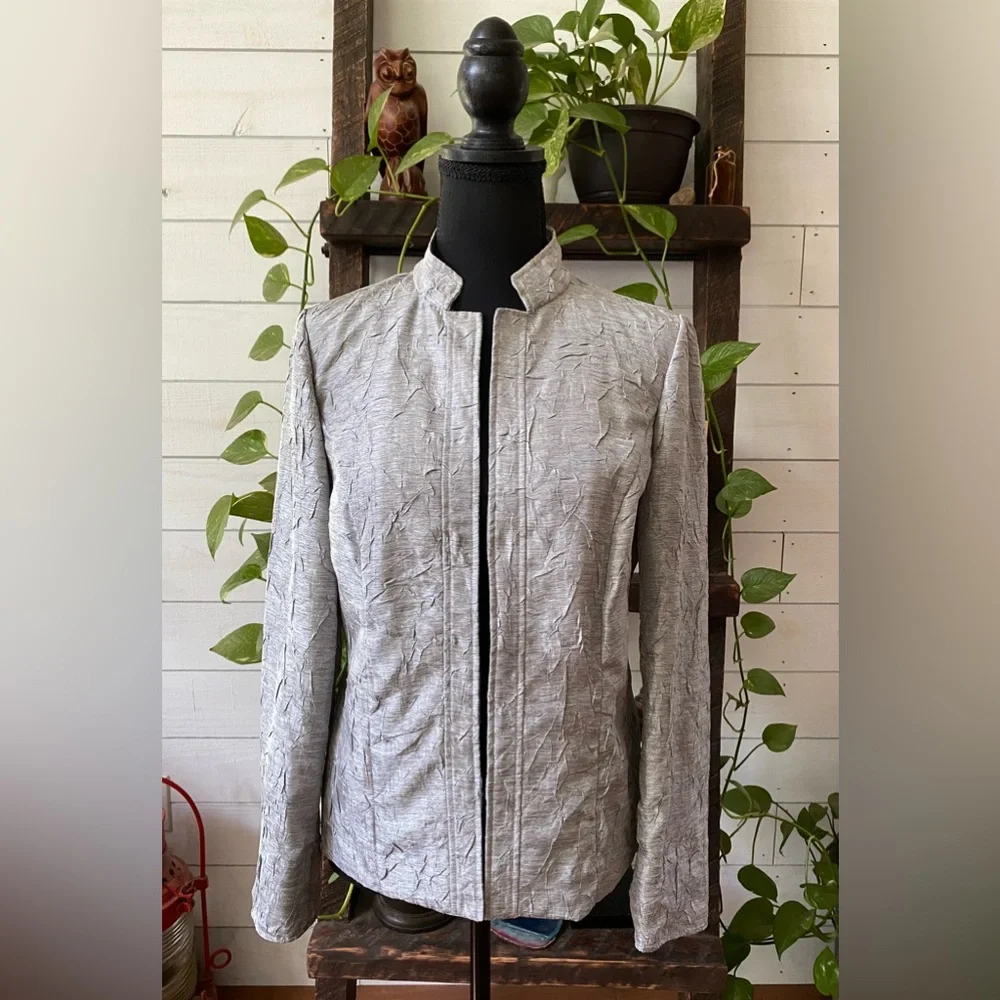 Chico’s: Gray Crinkle Textured Jacket